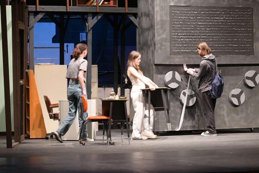 The Desk Set- Tech