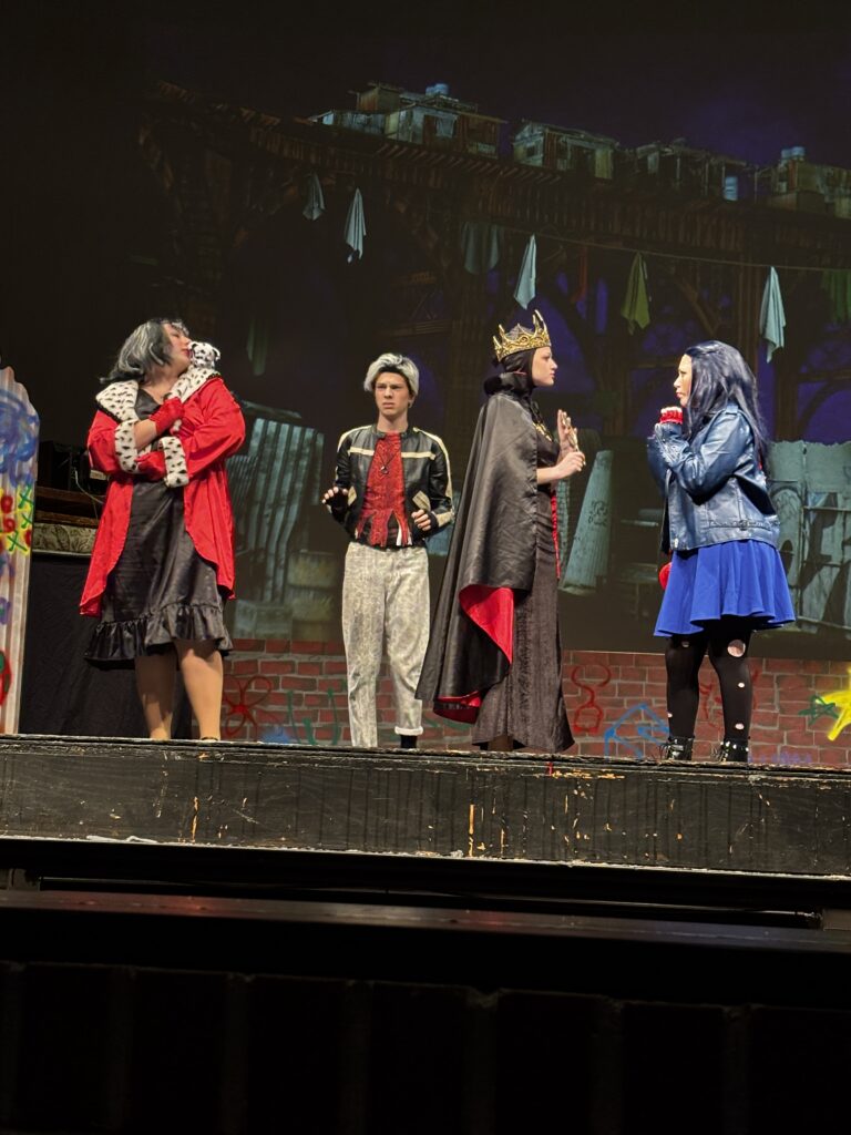 Descendants-Evil Families