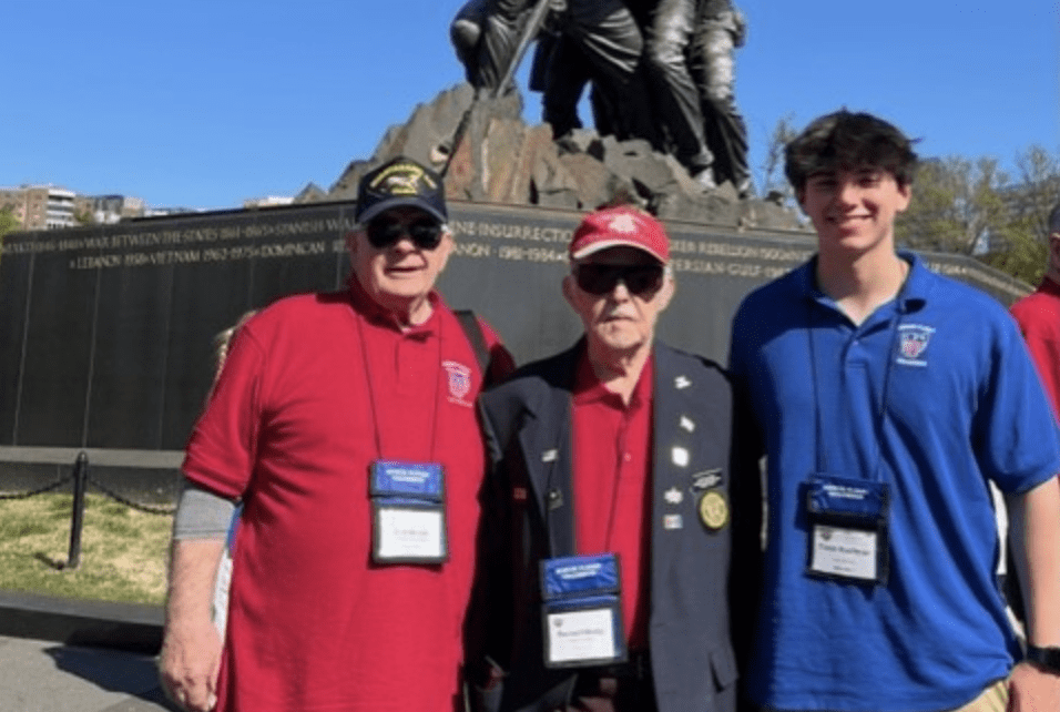 Students Honor Veterans by Participating in Honor Flight