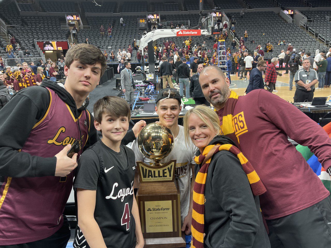 Hilliard Alumni Brothers Compete in March Madness Hilliard Alumni Brothers Compete in March Madness